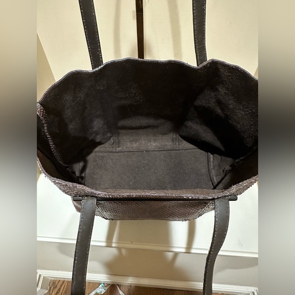 Gucci Python Open Tote W/Attached Pouch - Picture 9 of 11